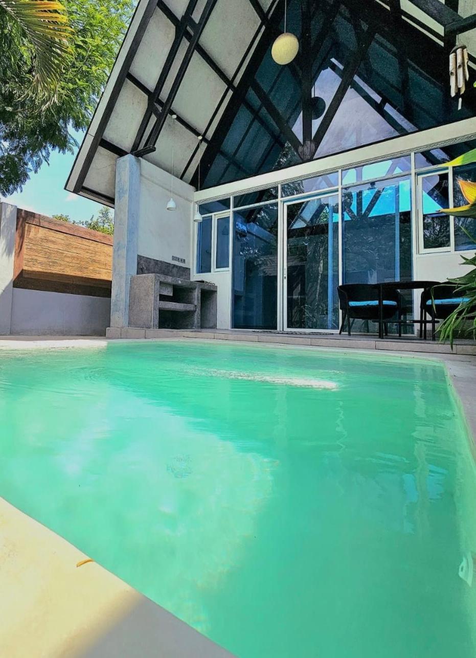Atties Villa 吉利阿尔 外观 照片